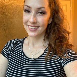 Meet your Posher, Amber